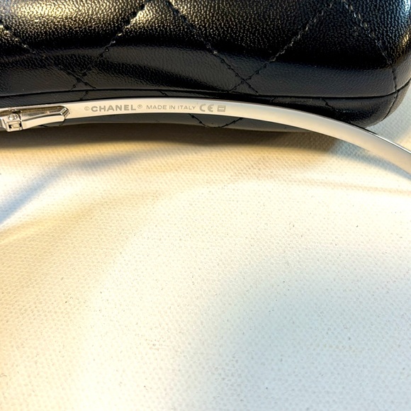 COPY - Chanel Sunglasses and Chanel Case - Picture 4 of 6